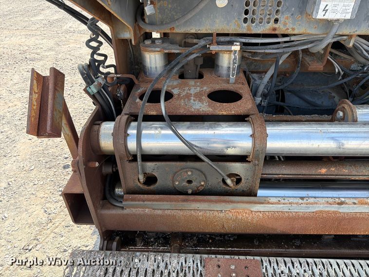 image for item ED5965 2003 Roadtec SP-100B paver