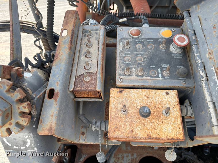 image for item ED5965 2003 Roadtec SP-100B paver