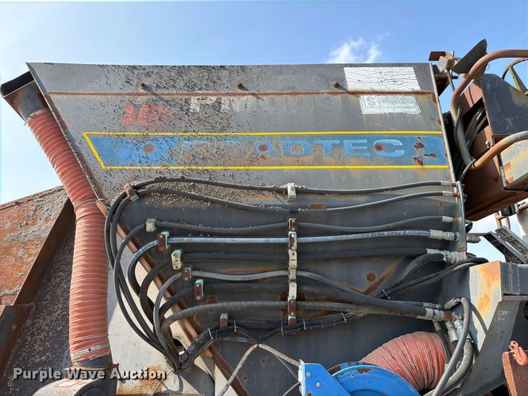 image for item ED5965 2003 Roadtec SP-100B paver