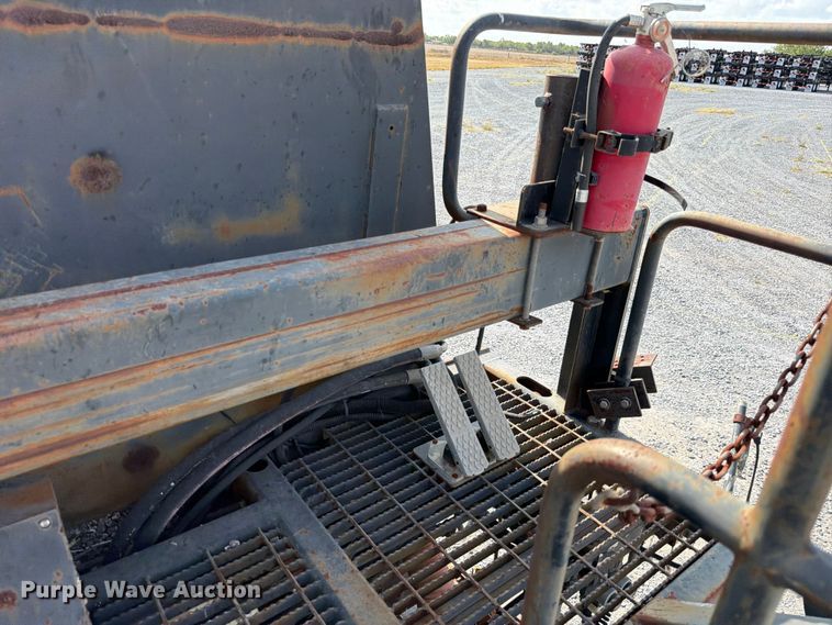 image for item ED5965 2003 Roadtec SP-100B paver