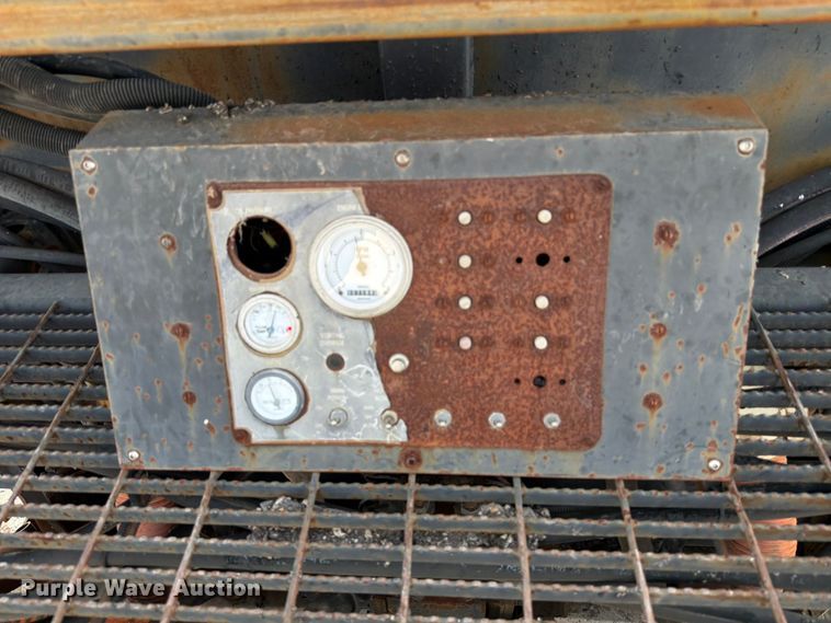 image for item ED5965 2003 Roadtec SP-100B paver