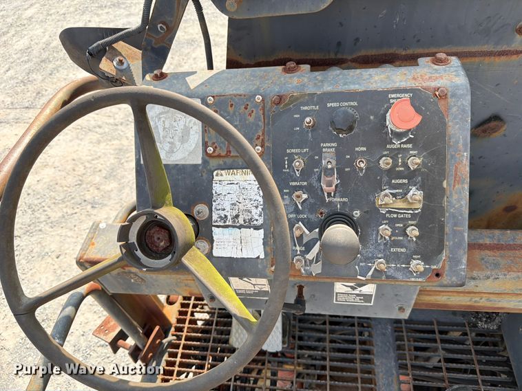 image for item ED5965 2003 Roadtec SP-100B paver