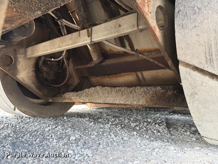 image for item ED5965 2003 Roadtec SP-100B paver