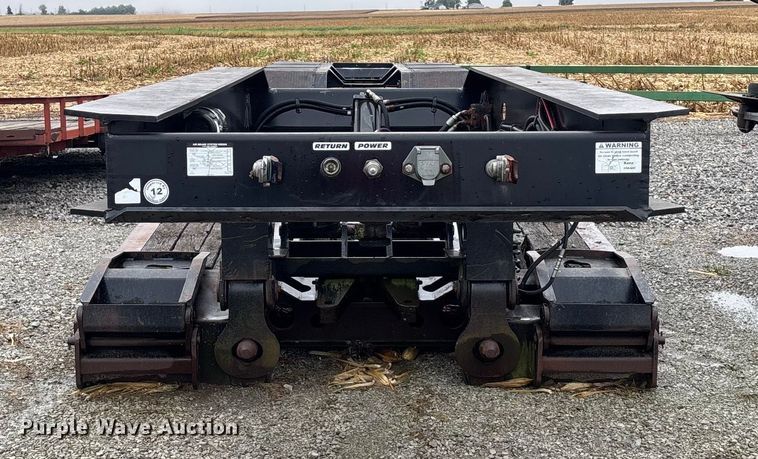 image for item EE4042 2009 Towmaster  lowboy equipment trailer