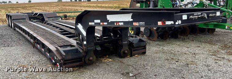 image for item EE4042 2009 Towmaster  lowboy equipment trailer