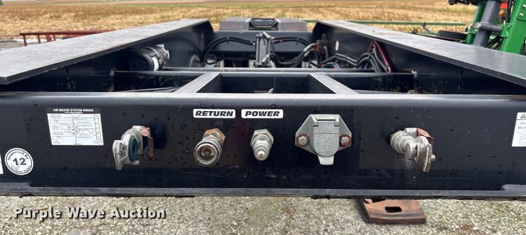 image for item EE4042 2009 Towmaster  lowboy equipment trailer