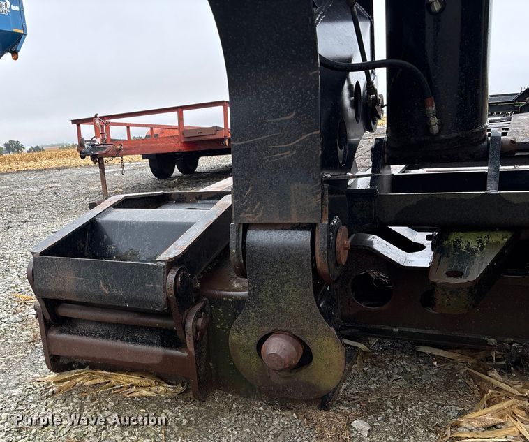 image for item EE4042 2009 Towmaster  lowboy equipment trailer