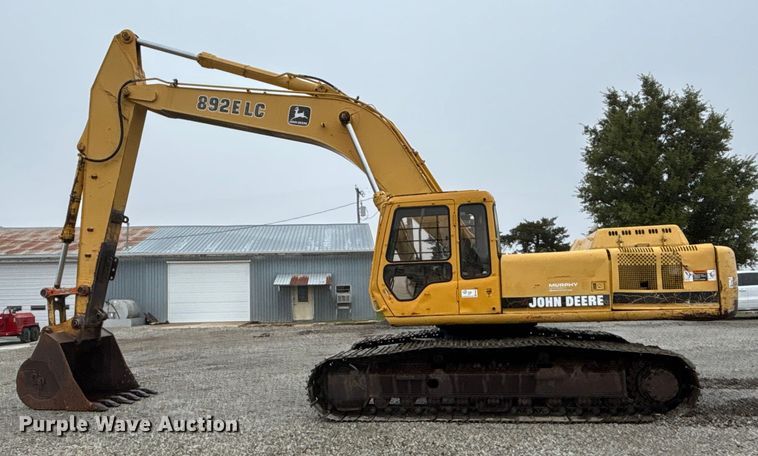 image for item EE4043 1996 John Deere 892E LC excavator