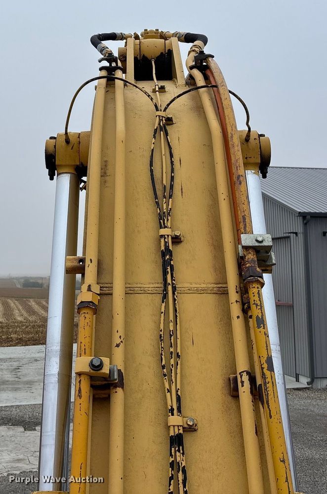 image for item EE4043 1996 John Deere 892E LC excavator