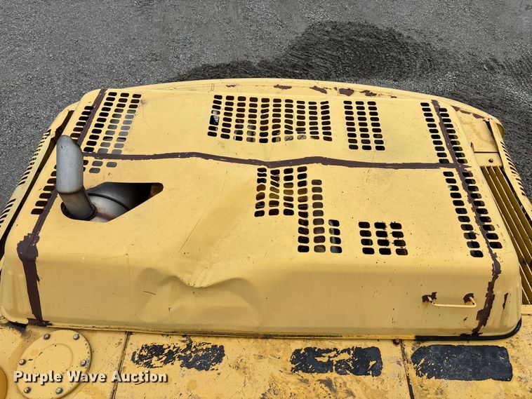 image for item EE4043 1996 John Deere 892E LC excavator