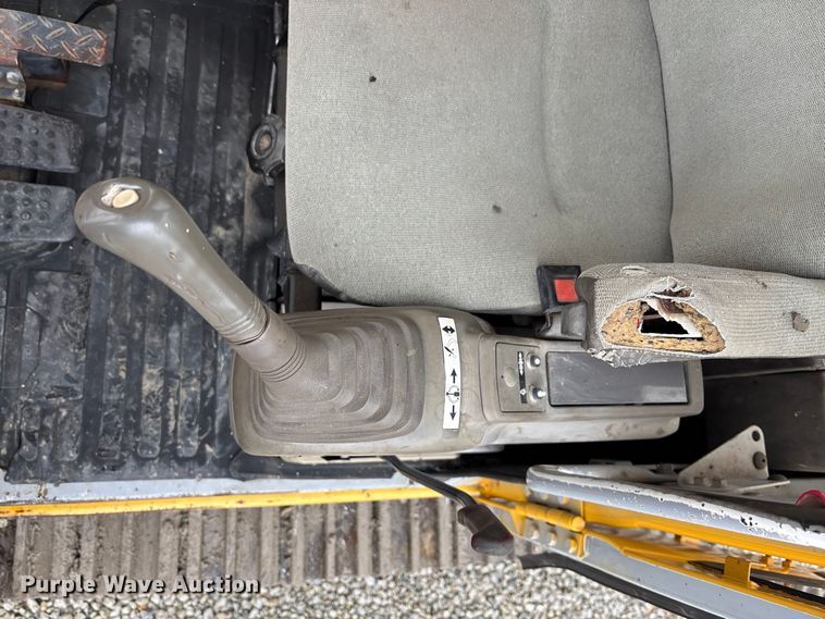 image for item EE4043 1996 John Deere 892E LC excavator