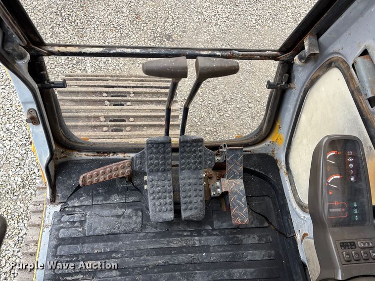 image for item EE4043 1996 John Deere 892E LC excavator