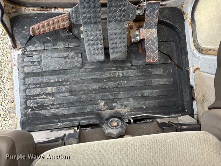 image for item EE4043 1996 John Deere 892E LC excavator