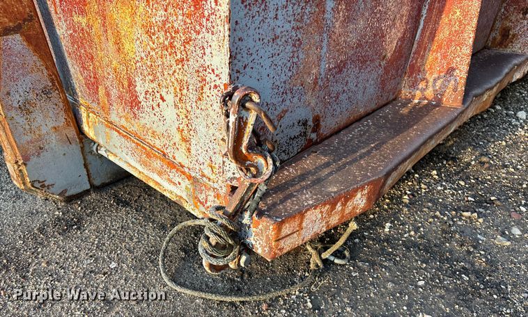 image for item EE4048 Roll-off dumpster