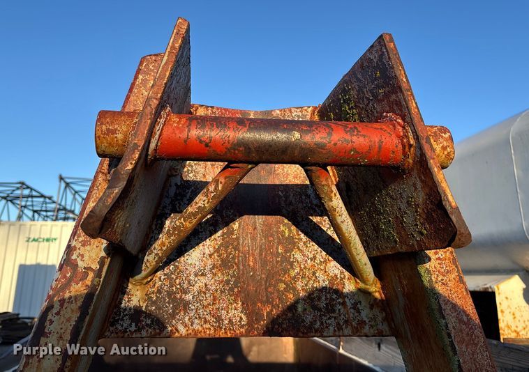 image for item EE4048 Roll-off dumpster