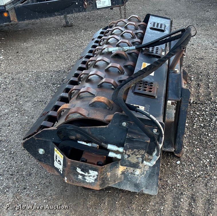 image for item EE4051 John Deere HE200  skid steer vibratory drum roller