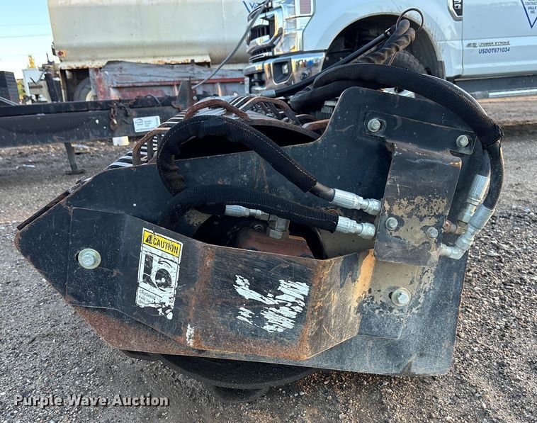 image for item EE4051 John Deere HE200  skid steer vibratory drum roller