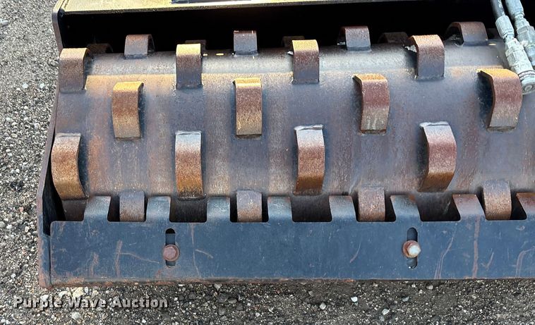 image for item EE4051 John Deere HE200  skid steer vibratory drum roller