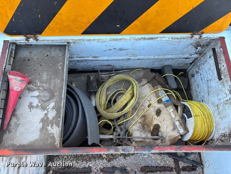 image for item EE4052 1999 Chevrolet K2500 utility bed pickup truck