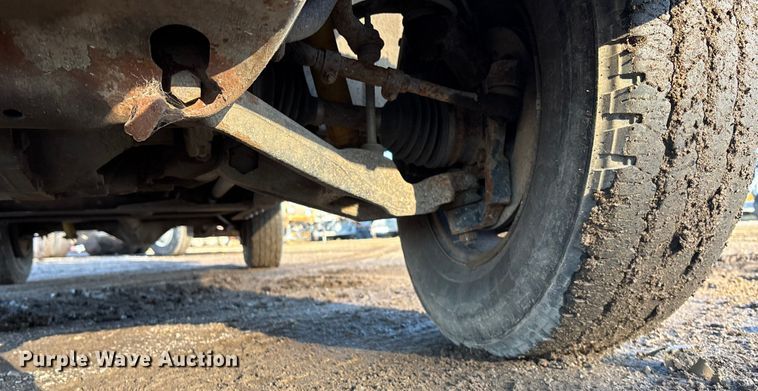 image for item EE4052 1999 Chevrolet K2500 utility bed pickup truck