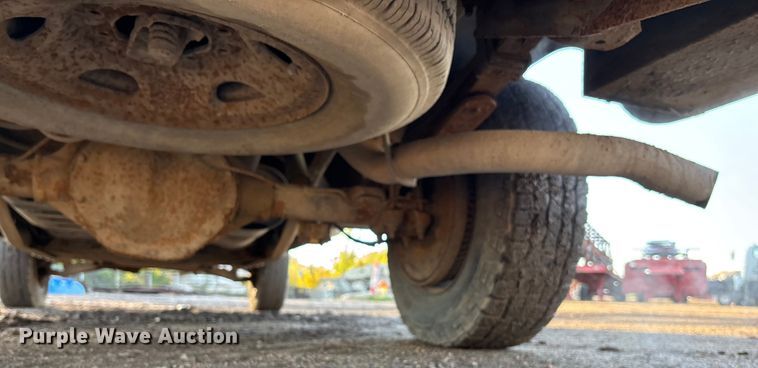 image for item EE4052 1999 Chevrolet K2500 utility bed pickup truck