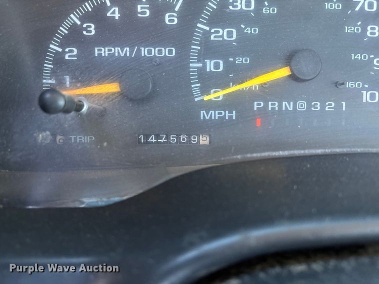 image for item EE4052 1999 Chevrolet K2500 utility bed pickup truck