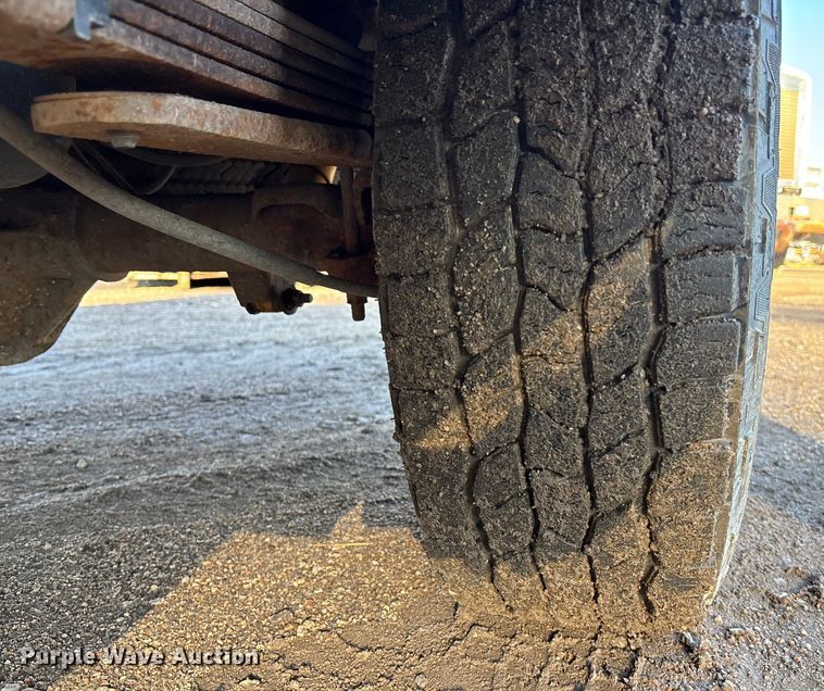 image for item EE4052 1999 Chevrolet K2500 utility bed pickup truck