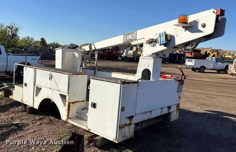 image for item EE4054 Terex Telelect IN04664 utility / service bed