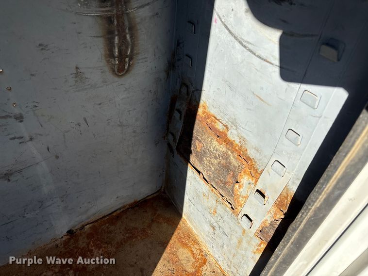 image for item EE4054 Terex Telelect IN04664 utility / service bed