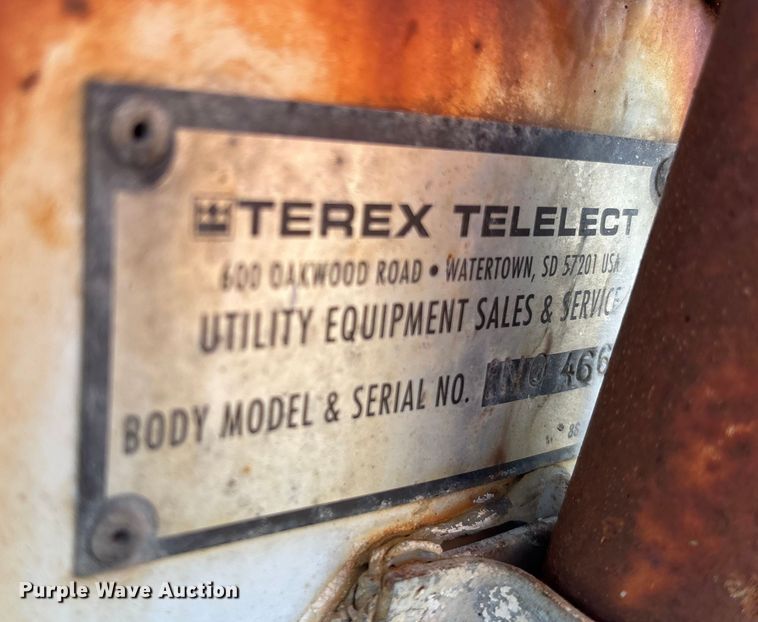 image for item EE4054 Terex Telelect IN04664 utility / service bed