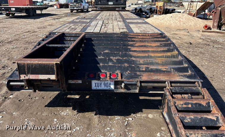 image for item EE4056 2016 Felling Trailers FT-40-2 LP equipment trailer