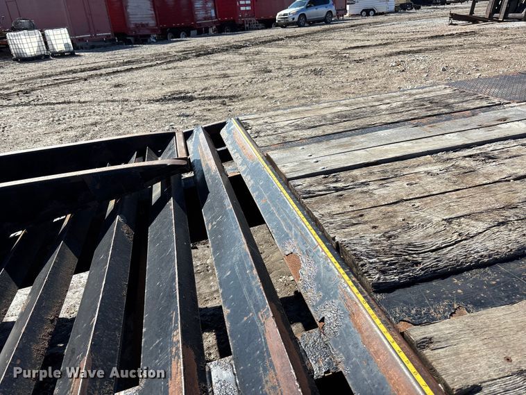 image for item EE4056 2016 Felling Trailers FT-40-2 LP equipment trailer