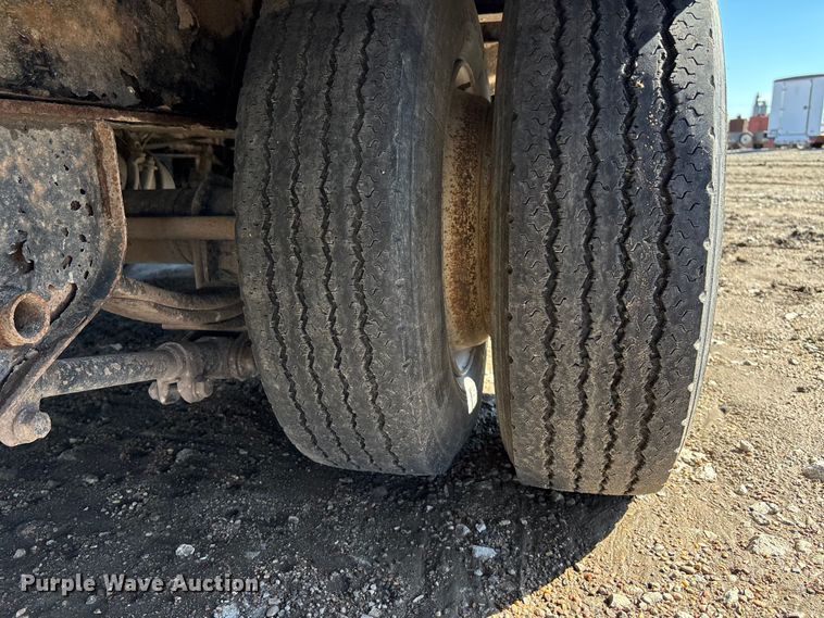 image for item EE4056 2016 Felling Trailers FT-40-2 LP equipment trailer