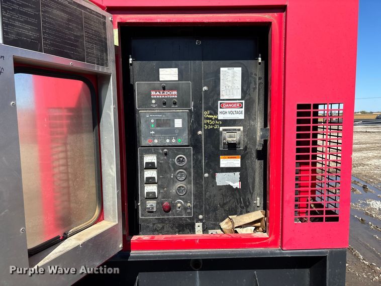 image for item EE4059 2006 Baldor TS250T generator