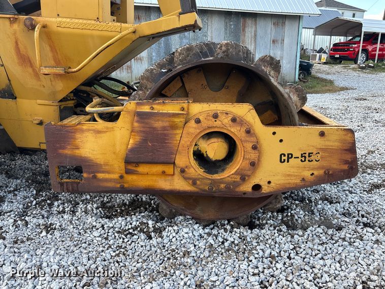 image for item EE4062 1986 Caterpillar CP-553 single drum vibratory roller