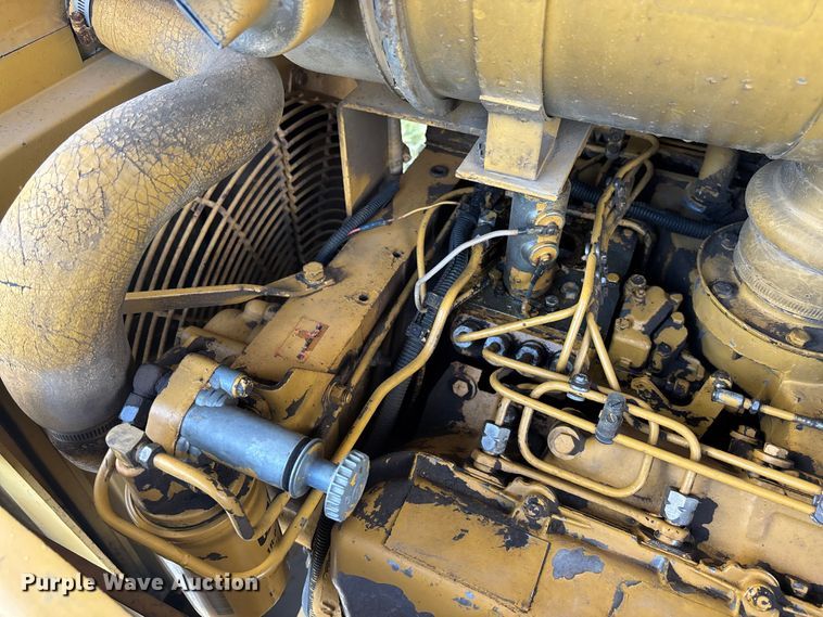 image for item EE4062 1986 Caterpillar CP-553 single drum vibratory roller