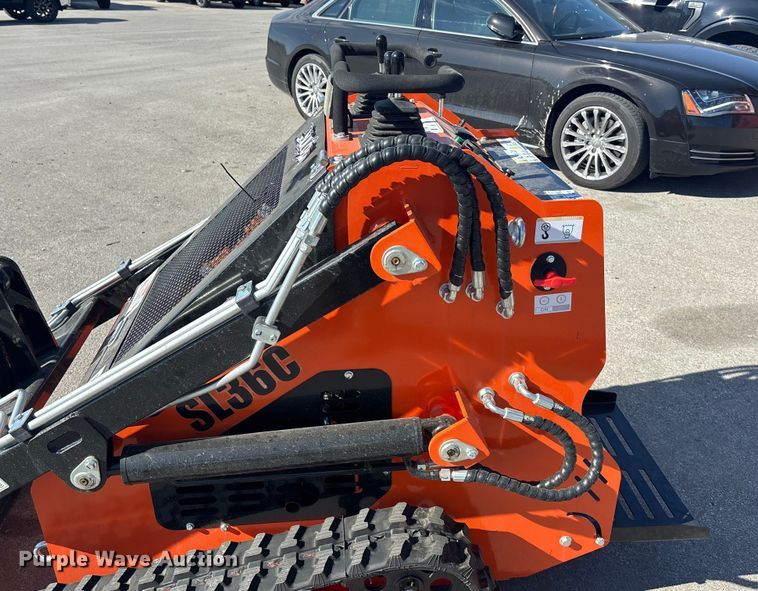 image for item EE4081 2025 SDLOOL SL36C compact utility loader