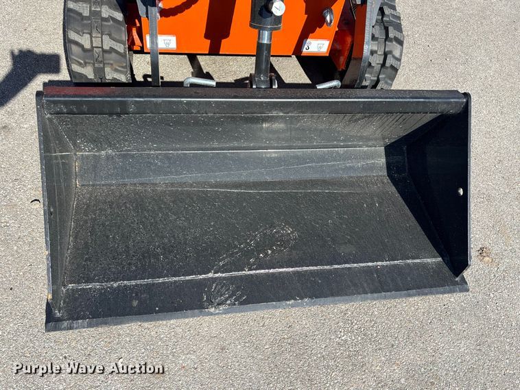 image for item EE4081 2025 SDLOOL SL36C compact utility loader