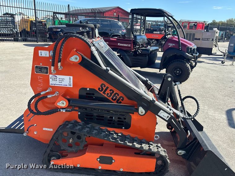 image for item EE4081 2025 SDLOOL SL36C compact utility loader