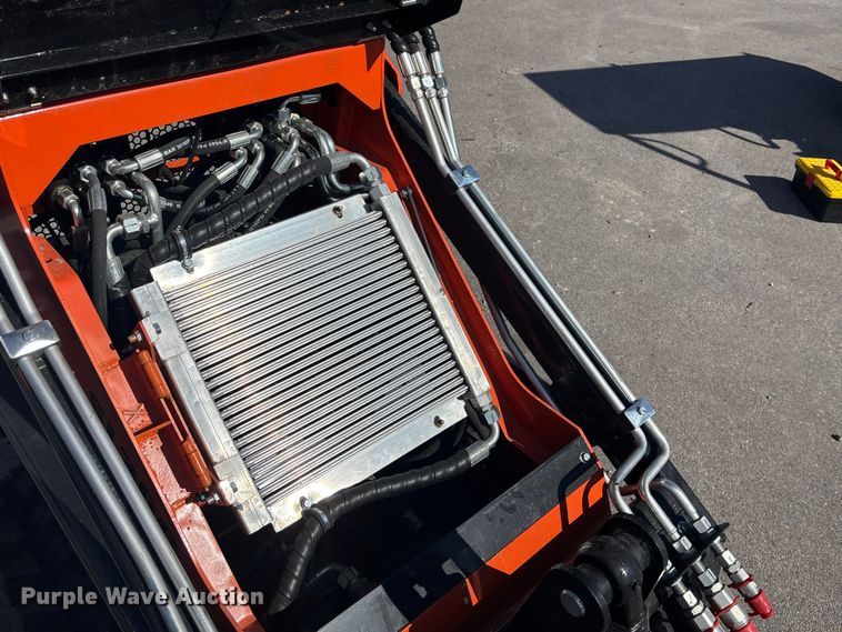 image for item EE4081 2025 SDLOOL SL36C compact utility loader