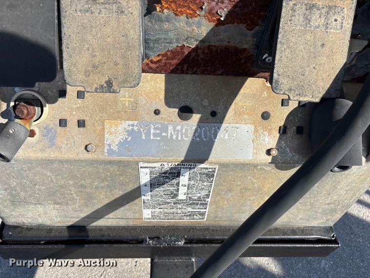 image for item EE4082 Miller D502K 5+20 CC/CV DC diesel welder welder/generator