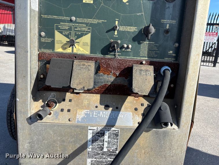 image for item EE4082 Miller D502K 5+20 CC/CV DC diesel welder welder/generator