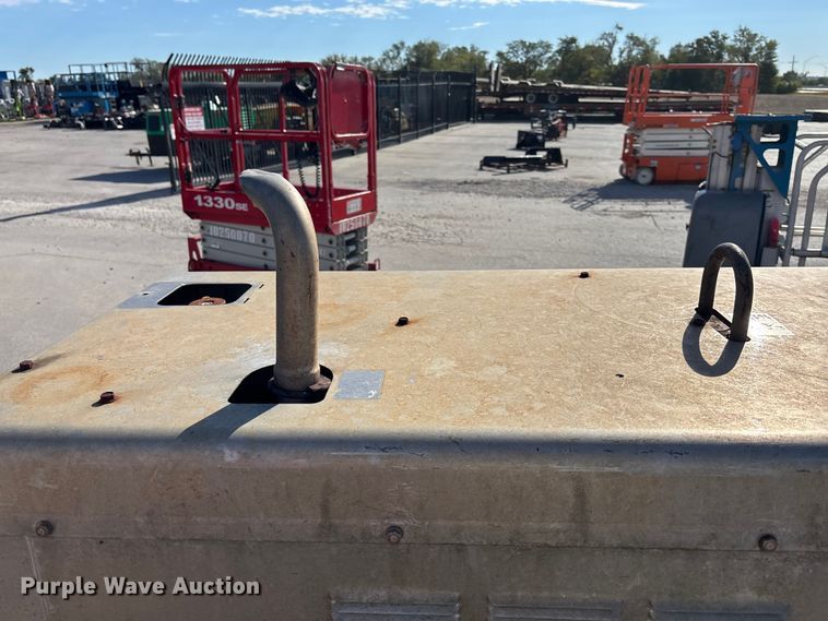 image for item EE4082 Miller D502K 5+20 CC/CV DC diesel welder welder/generator