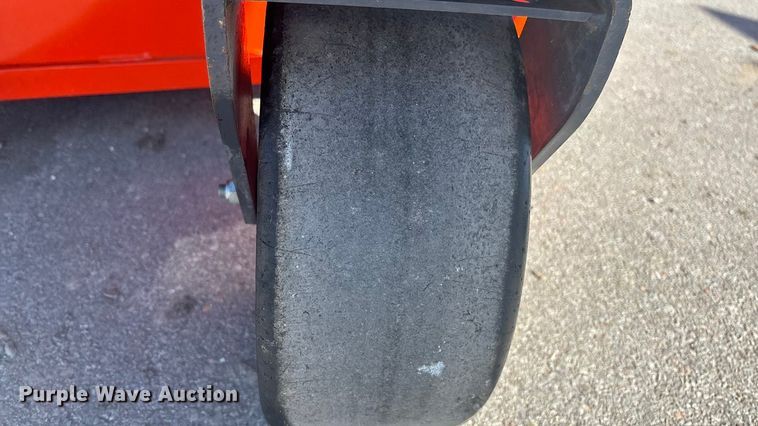 image for item EE4083 2023 Kubota ZD 1211 ZTR lawn mower