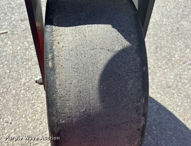 image for item EE4083 2023 Kubota ZD 1211 ZTR lawn mower