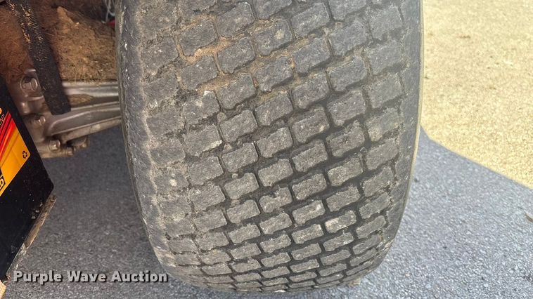 image for item EE4083 2023 Kubota ZD 1211 ZTR lawn mower