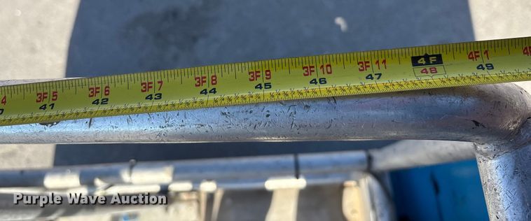 image for item EE4084 2007 Genie GR12 vertical lift