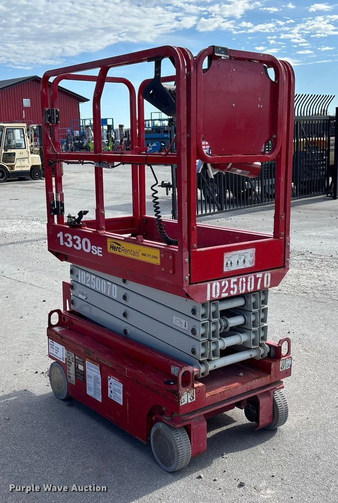 image for item EE4086 2018 MEC Ariel work platform 1330SE scissor lift