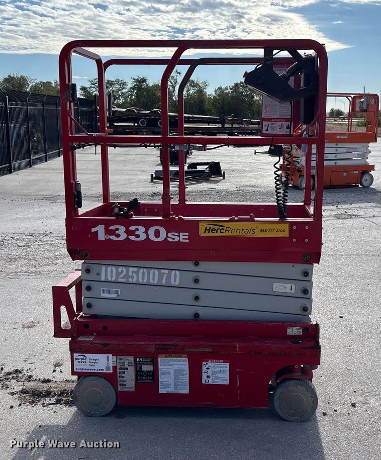 image for item EE4086 2018 MEC Ariel work platform 1330SE scissor lift