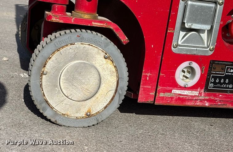 image for item EE4086 2018 MEC Ariel work platform 1330SE scissor lift